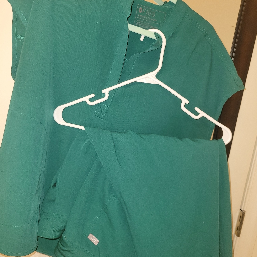 Nursing scrubs